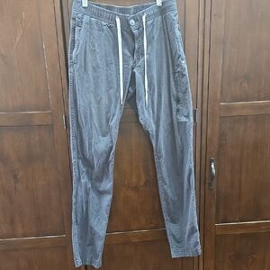 Vuori Men's Gray Cargo Pants with‎ Drawstring